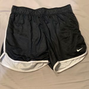 Nike Shorts | Medium